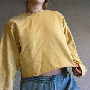 BRANDY MELVILLE MUSTARD YELLOW CROPPED HOODIE